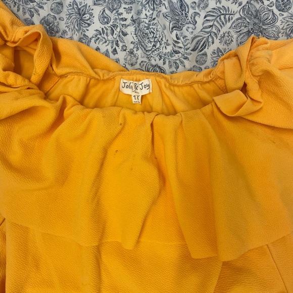Yellow Off-Shoulder Ruffle Belted Romper - Picture 4 of 4